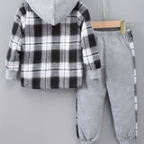 MiniStyle jongens set met geruite hoodie en bijpassende trainingsbroek, gemaakt van zachte, comfortabele stof – perfecte casual outfit voor dagelijks dragen en spelen.