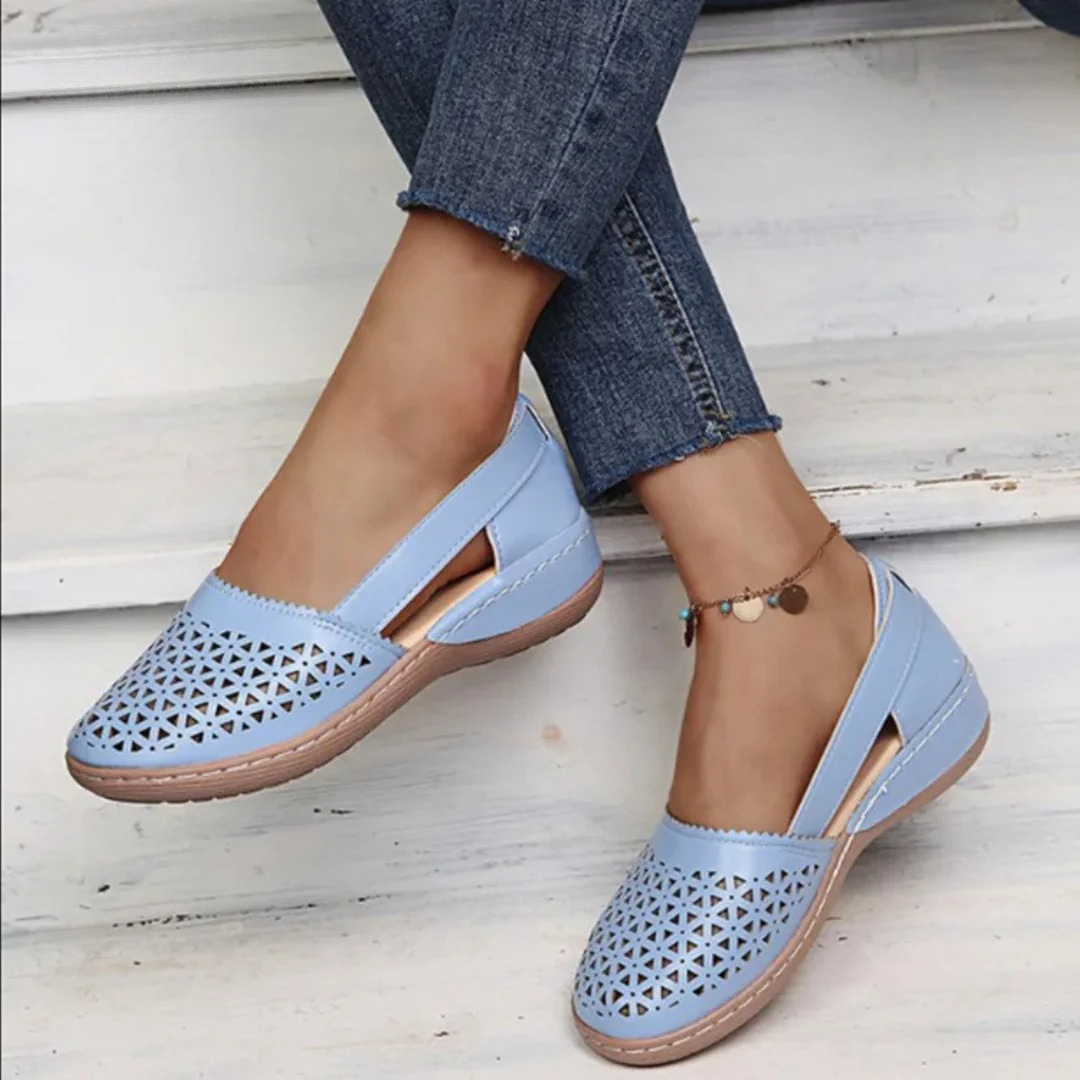 Dames Geperforeerde Slingback Loafers