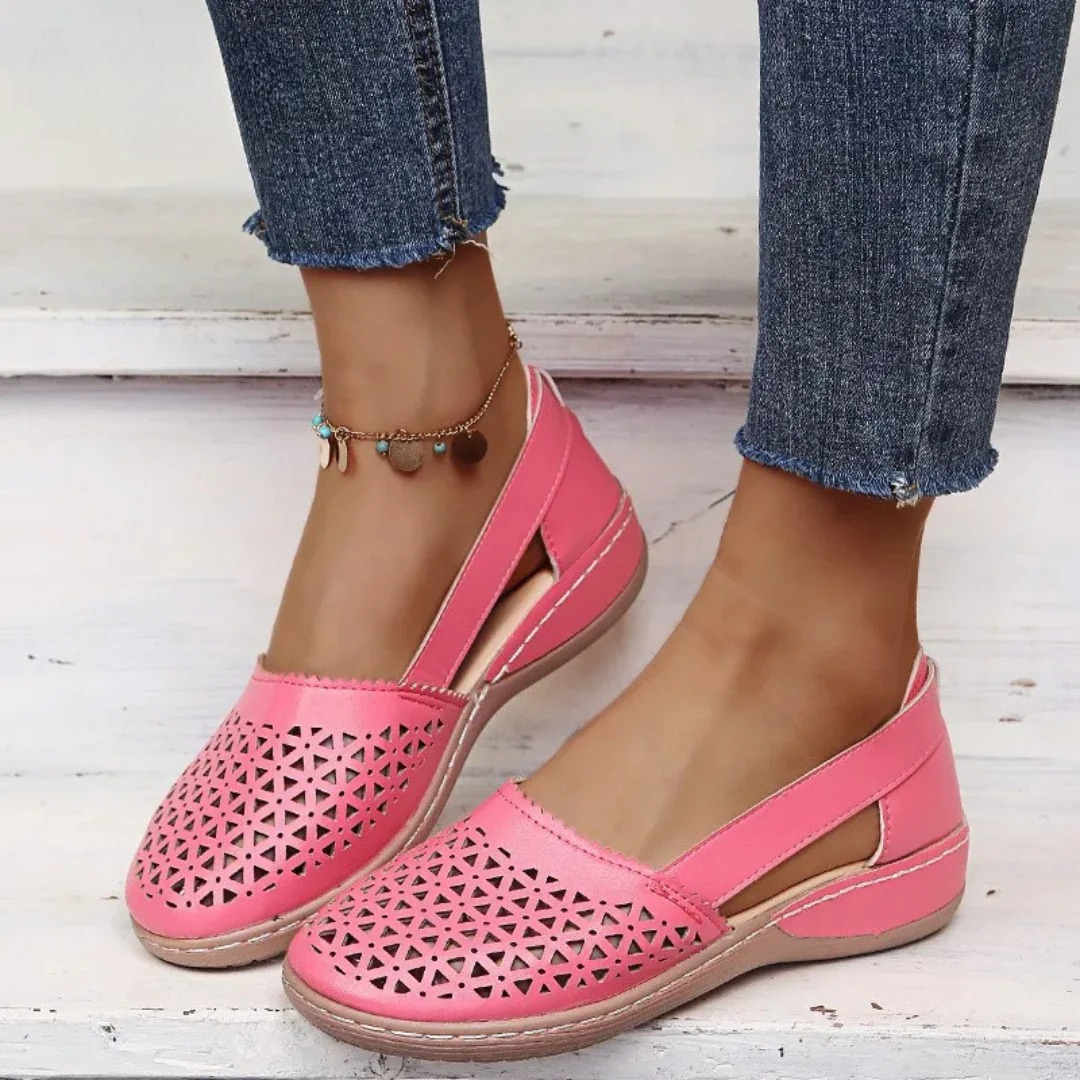 Dames Geperforeerde Slingback Loafers
