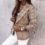 Geraffineerde damesblazer met getailleerde pasvorm en klassieke uitstraling – perfect voor een elegante, professionele look of een stijlvolle avondoutfit.