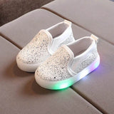 MagicSteps meisjes sneakers met LED-lichtjes – comfortabele en speelse schoenen die oplichten bij elke stap, perfect voor actief en modieus gebruik.