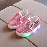 MagicSteps meisjes sneakers met LED-lichtjes – comfortabele en speelse schoenen die oplichten bij elke stap, perfect voor actief en modieus gebruik.