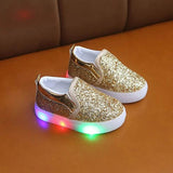 SparkleGlow – LED Lichtgevende Slip-On Sneakers voor Kinderen (1–6 jaar)
