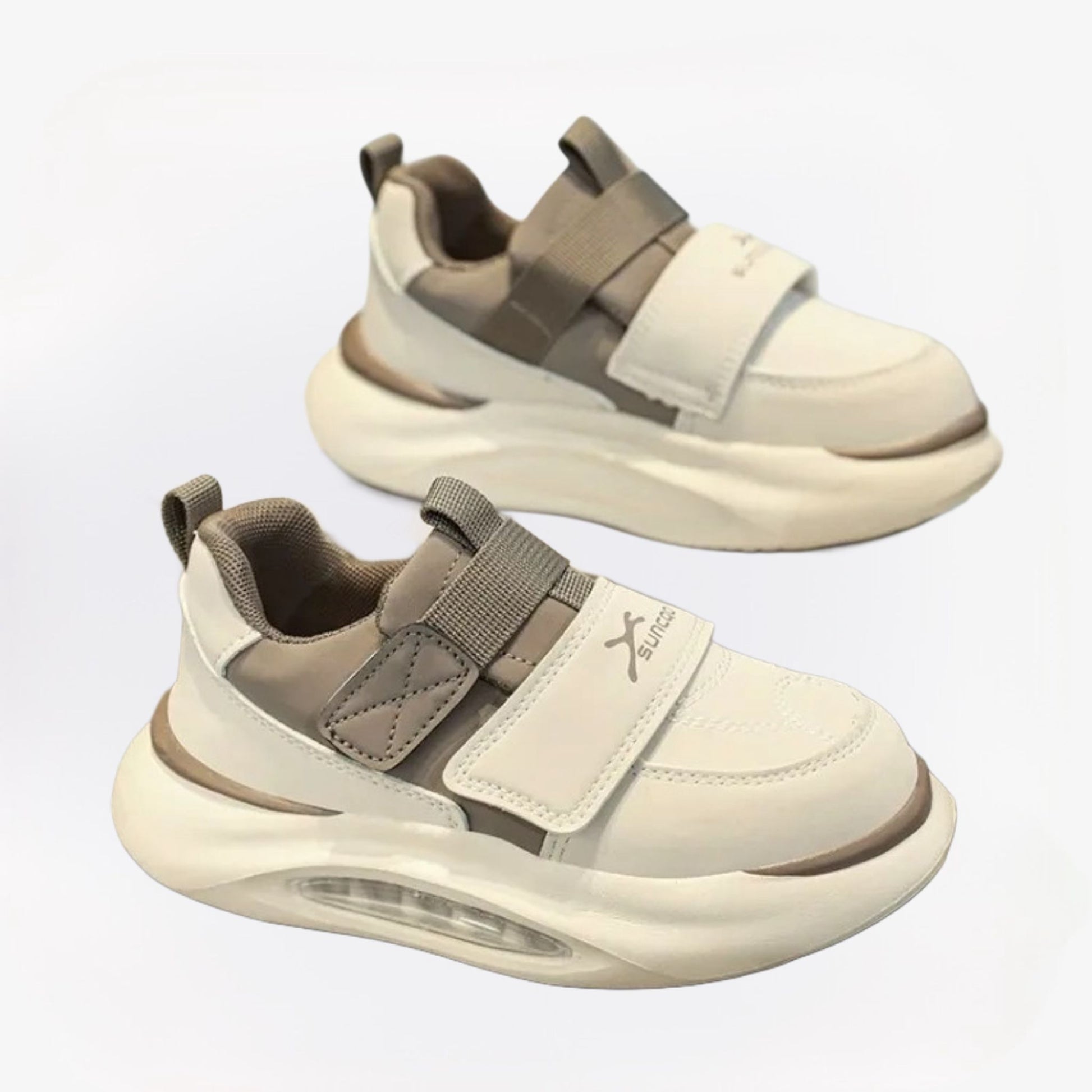 TinyWalk kindersneakers met klittenbandsluiting, lichte en flexibele zool – comfortabel en makkelijk aan- en uit te trekken voor actieve kinderen.