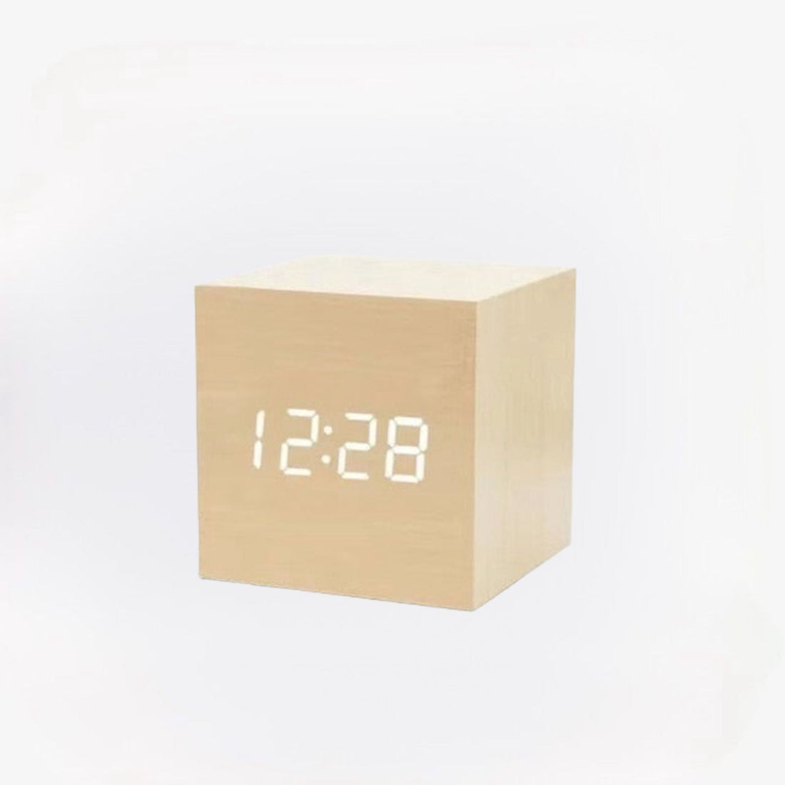 CubeClock vierkante LED wekker – slimme functies, modern design en helder display voor eenvoudig gebruik en tijdbeheer.