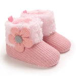 CozyGirls kleine anti-slip winterlaarzen voor meisjes – warme, comfortabele en veilige laarzen voor dagelijks gebruik tijdens koude dagen.