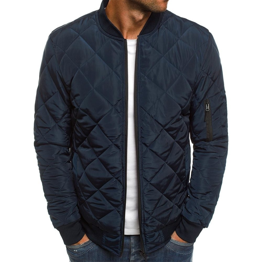 Casual bomberjack voor heren met geruit patroon, ideaal voor een comfortabele en modieuze look. Geschikt voor dagelijks gebruik en het najaar. Robuuste stof en tijdloos design.