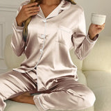 Satijnen Pyjamaset met Contrastbies