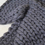 CozyMajesty handgeweven knuffeldeken – zachte, warme en luxe deken voor kinderen en volwassenen, ideaal voor knusse momenten thuis.