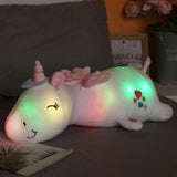 MagicUnicorn knuffel en LED nachtlampje voor kinderkamers – zachte knuffel met veilig, sfeervol LED-licht voor een gezellige en geruststellende nachtrust.