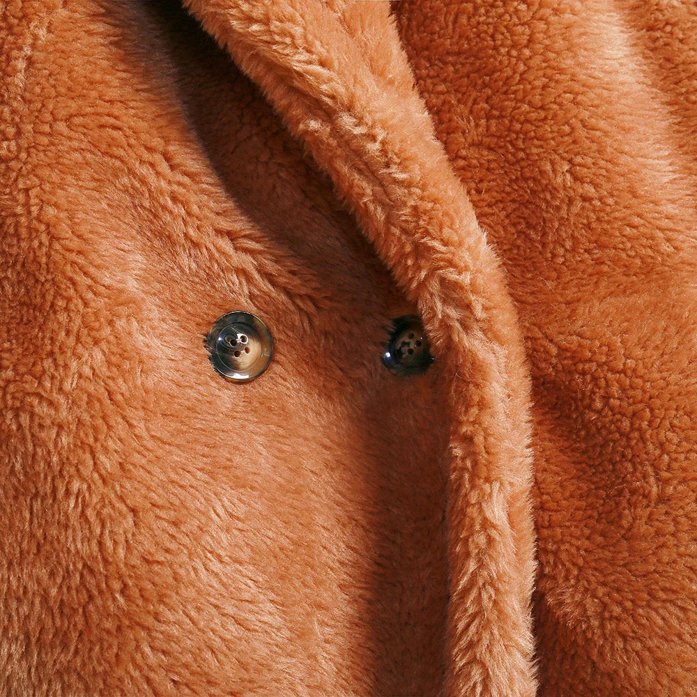 Amara dames winterjas – teddy-mantel zonder mouwen, zachte en warme jas met comfortabele pasvorm, ideaal voor stijlvolle winteroutfits en laagjeslooks.