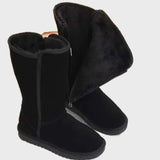 De Valeria Waterdichte Suède Sheepskin Laarzen met Ritssluiting bieden luxe warmte en stijlvol comfort, ideaal voor elegante en beschermde winterlooks.