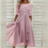 Elegante Midi Jurk met Kant Top en Zwierige Rok