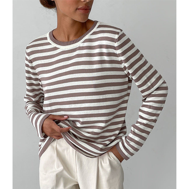 Vrijetijdse gestreepte gebreide trui voor dames met comfortabele pasvorm en stijlvolle horizontale strepen – ideaal voor een casual look.