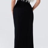 Straploze Maxi Jurk met Split en Veerdetails