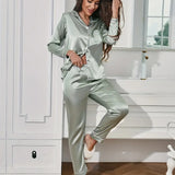 Satijnen Pyjamaset met Contrastbies