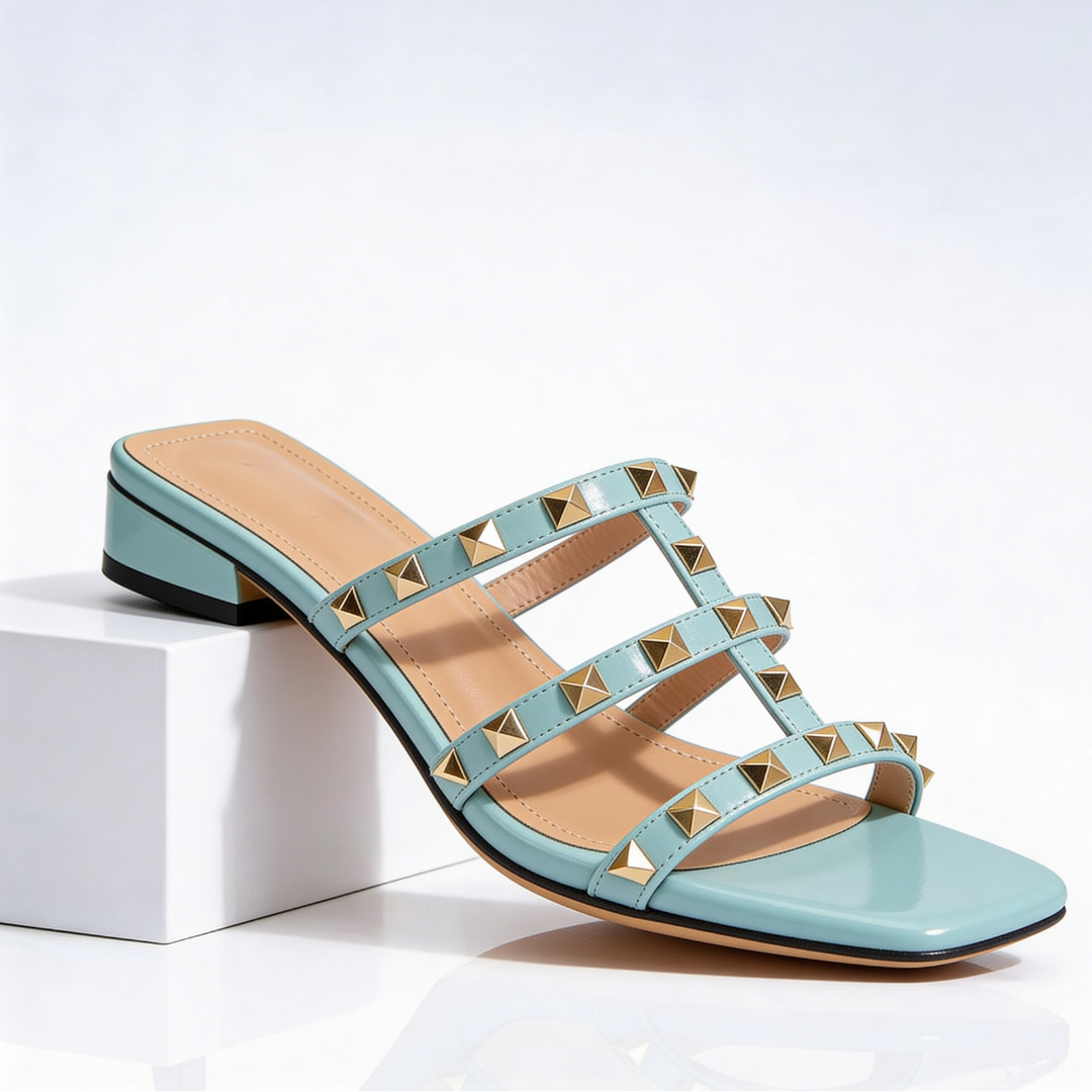Dames Slippers met Studdetails en Lage Hak