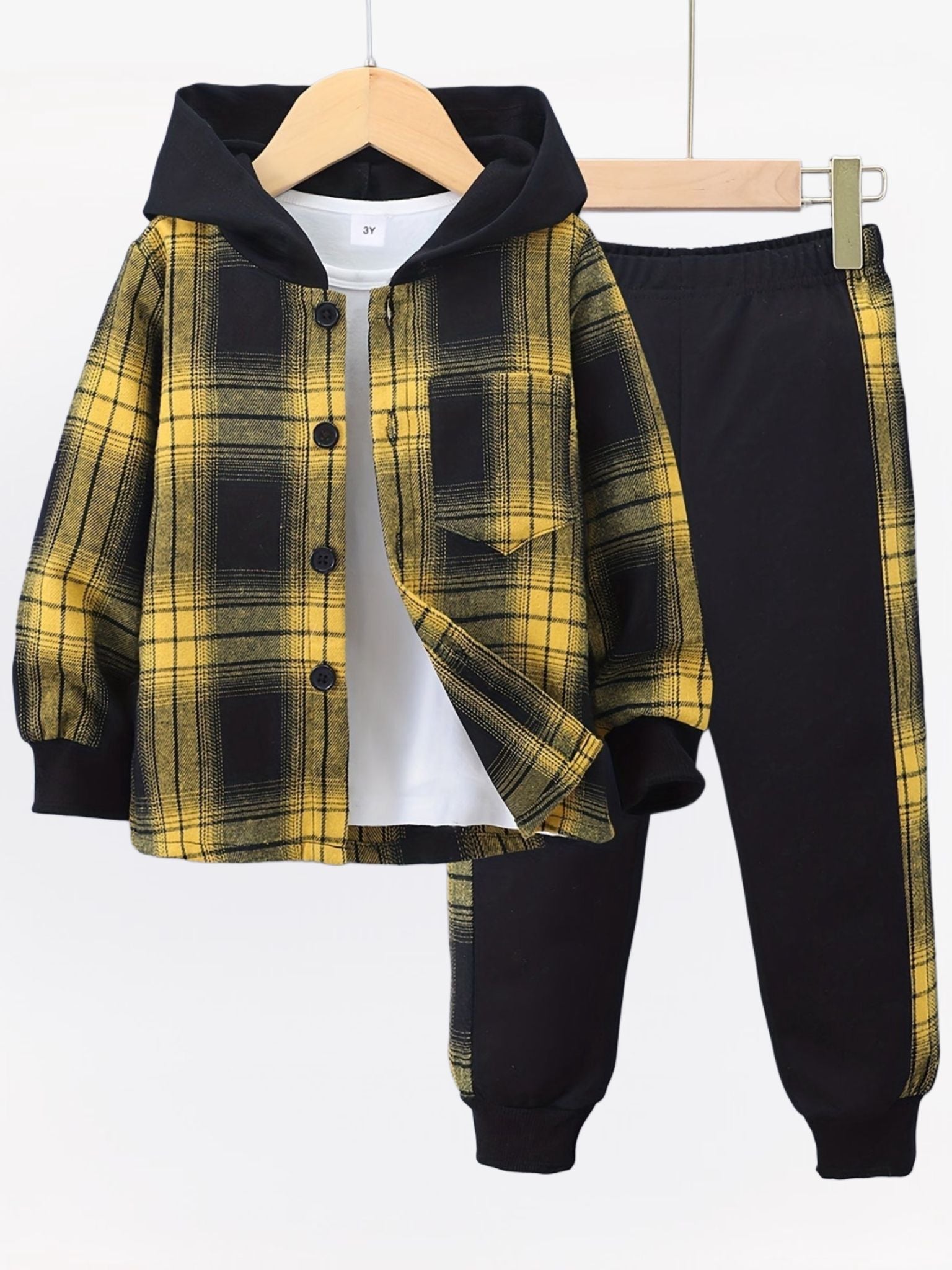 MiniStyle jongens set met geruite hoodie en bijpassende trainingsbroek, gemaakt van zachte, comfortabele stof – perfecte casual outfit voor dagelijks dragen en spelen.