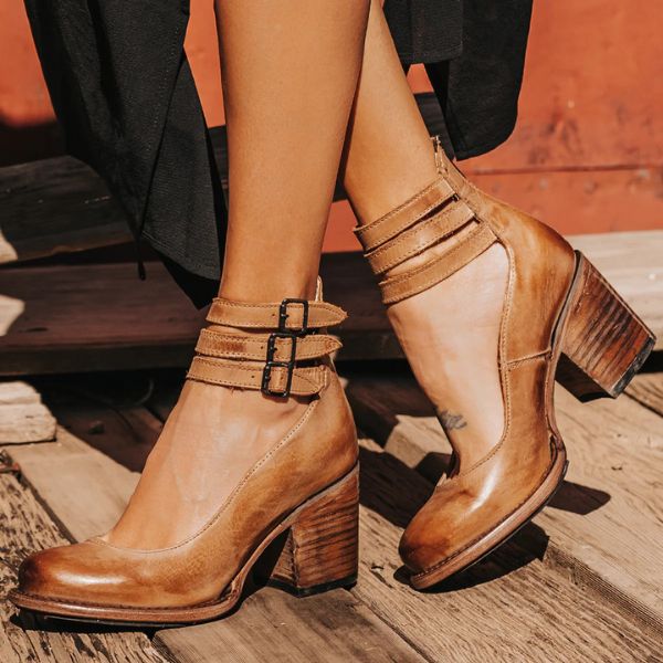 Rihane hak sandalen – elegante stijl en ultiem comfort van Volmena. Perfect voor elke gelegenheid, met een specifieke pasvorm en gespeelde uitstraling.