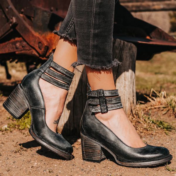 Rihane hak sandalen – elegante stijl en ultiem comfort van Volmena. Perfect voor elke gelegenheid, met een specifieke pasvorm en gespeelde uitstraling.