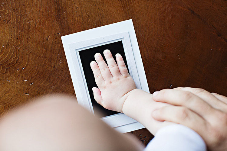 LittlePrints baby hand- & voetafdruk kit – veilige en gebruiksvriendelijke set om blijvende herinneringen vast te leggen met schattige afdrukken van je baby.