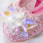 SparklePrincess glinsterende meisjesschoenen met zilveren roos en kristalaccenten – elegante en comfortabele schoenen voor feestelijke gelegenheden en speciale momenten.
