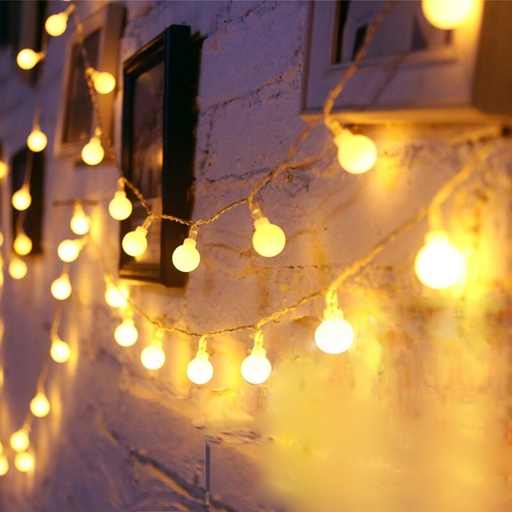 Festiva Xmass lampen – sfeervolle kerstverlichting met warm, gezellig licht, eenvoudig te installeren en perfect voor binnen- en buitengebruik.