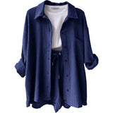 Zomerse dames 2-delige set – lange blouse en hoge taille shorts, een frisse en luchtige outfit voor warmere dagen. Ideaal voor casual zomerlooks of ontspannen buitenactiviteiten.