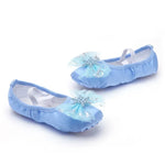 TinyBallet zachte ballerina schoentjes voor meisjes – comfortabele en flexibele schoenen, perfect voor danslessen of speelse activiteiten thuis.