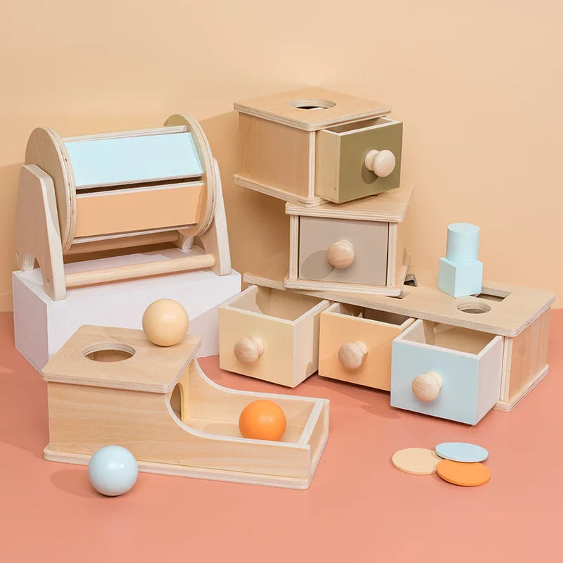 Montessori kleurenspel trommel – sensorisch speelgoed voor baby’s, kleurrijk en duurzaam materiaal, stimuleert zintuigen en motorische ontwikkeling.