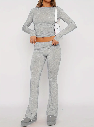 Chaveli comfortabele 2-delige flare set voor dames – Modieuze outfit met flairbroek en top. Ideaal voor dagelijks gebruik, loungewear of casual chic gelegenheden. Zachte stof, hoge taille en moderne pasvorm voor ultiem comfort en stijl.