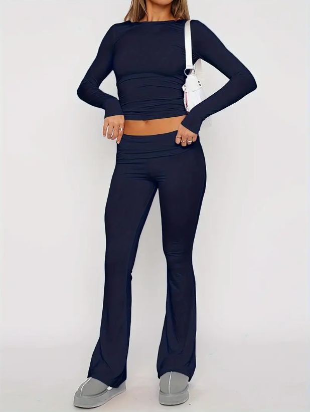 Chaveli comfortabele 2-delige flare set voor dames – Modieuze outfit met flairbroek en top. Ideaal voor dagelijks gebruik, loungewear of casual chic gelegenheden. Zachte stof, hoge taille en moderne pasvorm voor ultiem comfort en stijl.