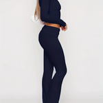 Chaveli comfortabele 2-delige flare set voor dames – Modieuze outfit met flairbroek en top. Ideaal voor dagelijks gebruik, loungewear of casual chic gelegenheden. Zachte stof, hoge taille en moderne pasvorm voor ultiem comfort en stijl.