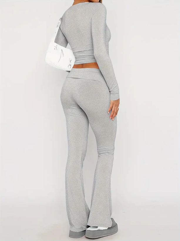 Chaveli comfortabele 2-delige flare set voor dames – Modieuze outfit met flairbroek en top. Ideaal voor dagelijks gebruik, loungewear of casual chic gelegenheden. Zachte stof, hoge taille en moderne pasvorm voor ultiem comfort en stijl.