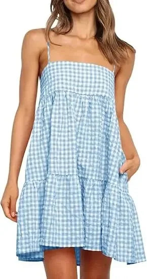 Zomerse geruite kleurrijke casual strapless A-lijn strandjurk van lichte, ademende stof met losse pasvorm voor een luchtige, comfortabele look.
