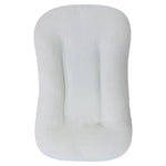 SnugiNest babynest – zacht en ademend nestje dat comfort en veiligheid biedt, ergonomisch design voor geborgen slaap van pasgeborenen.