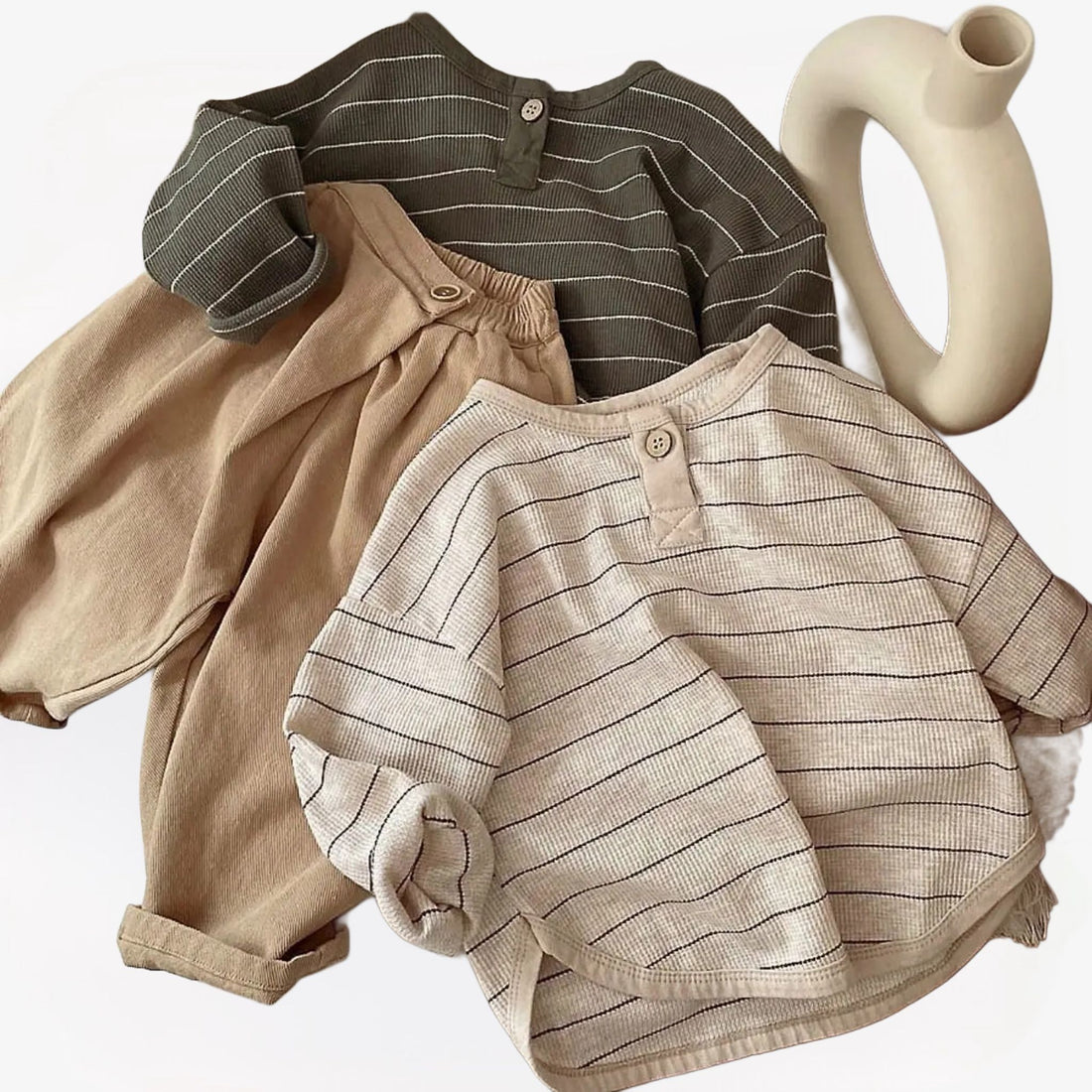 SoftKidz kinder shirt met lange mouwen, gemaakt van zachte en ademende stof voor optimaal comfort – perfect voor dagelijks gebruik en actieve kinderen.