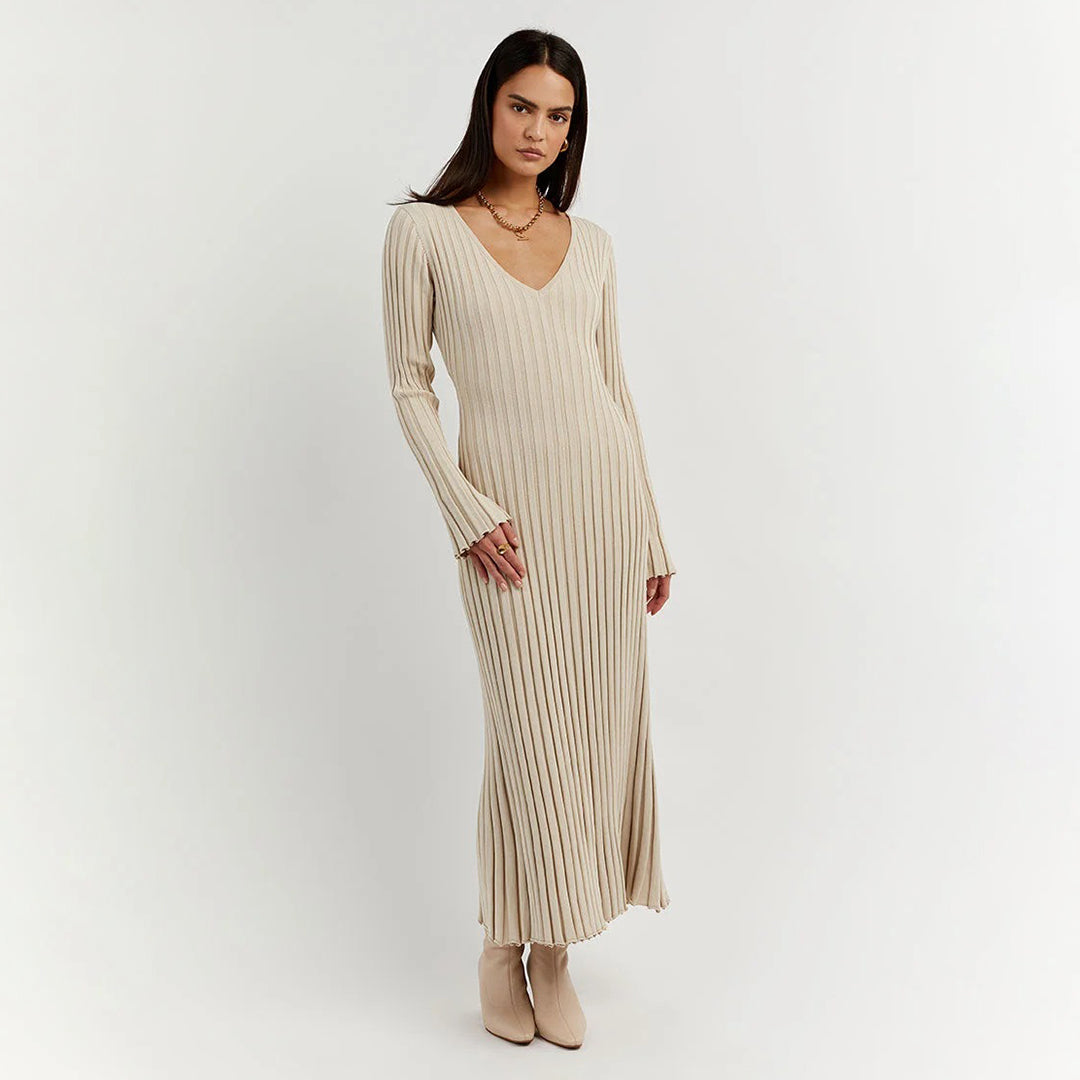 ABIGAIL luchtige gebreide maxi zomerjurk van ademend, zacht materiaal met comfortabele pasvorm en elegant design.