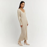 ABIGAIL luchtige gebreide maxi zomerjurk van ademend, zacht materiaal met comfortabele pasvorm en elegant design.