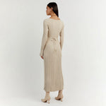 ABIGAIL luchtige gebreide maxi zomerjurk van ademend, zacht materiaal met comfortabele pasvorm en elegant design.