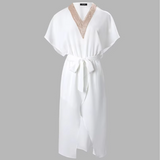 Elegante Wikkeljurk met V-Hals en Asymmetrische Zoom