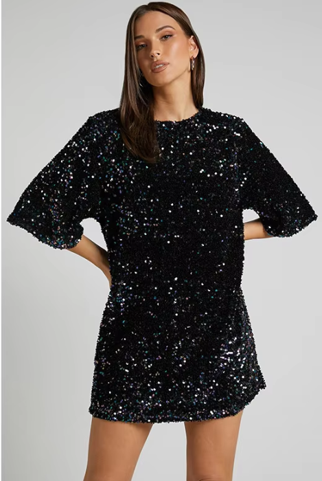 Selina glamoureuze mini jurk voor dames – elegante en flatterende pasvorm van luxe stof, perfect voor feestjes, avondjes uit en speciale gelegenheden.