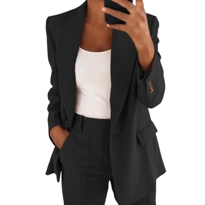 Chique blazer en broek set voor dames, ontworpen voor een elegante en tijdloze look.