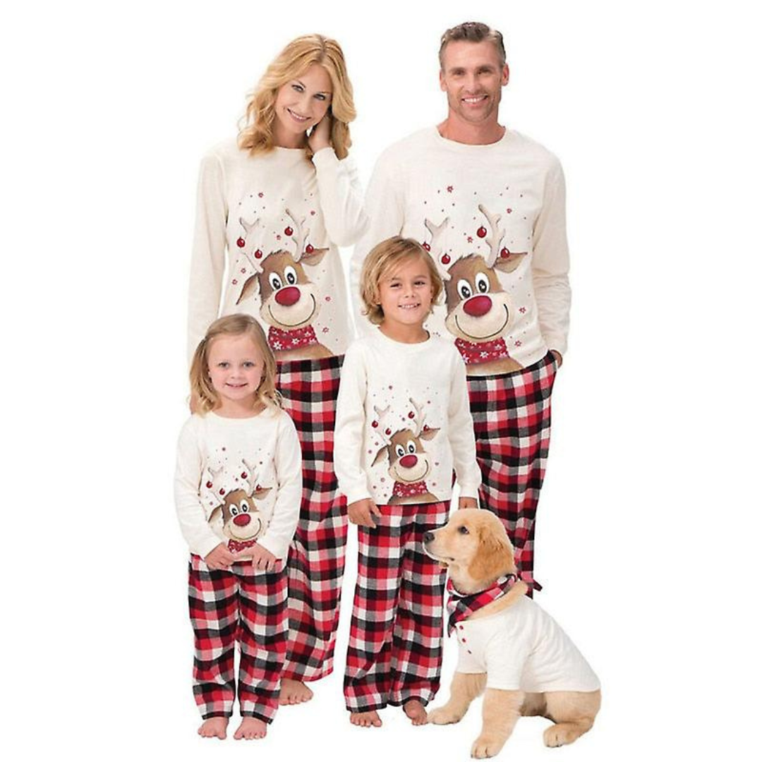 XmasCozy matching kerstpyjama set voor het gezin – zachte, comfortabele en feestelijke pyjama’s voor een gezellige en harmonieuze kerstsfeer thuis.