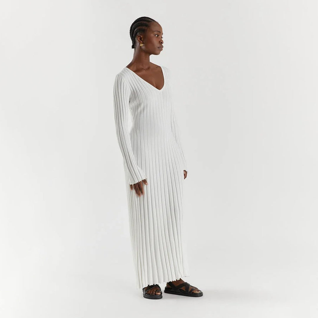 ABIGAIL luchtige gebreide maxi zomerjurk van ademend, zacht materiaal met comfortabele pasvorm en elegant design.