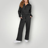 Vivienne stijlvolle tweedelige lounge set voor dames – zachte en comfortabele set van top en broek, perfect voor casual, thuis of lounge-looks.