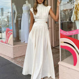 Elegante Maxi Jurk met Hoge Hals en Taille Detail