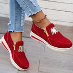 ZipStep sneakers – modieus en comfortabel, met een handige rits voor gemakkelijke toegang. Perfect voor dagelijks gebruik, biedt stijl en comfort in één.