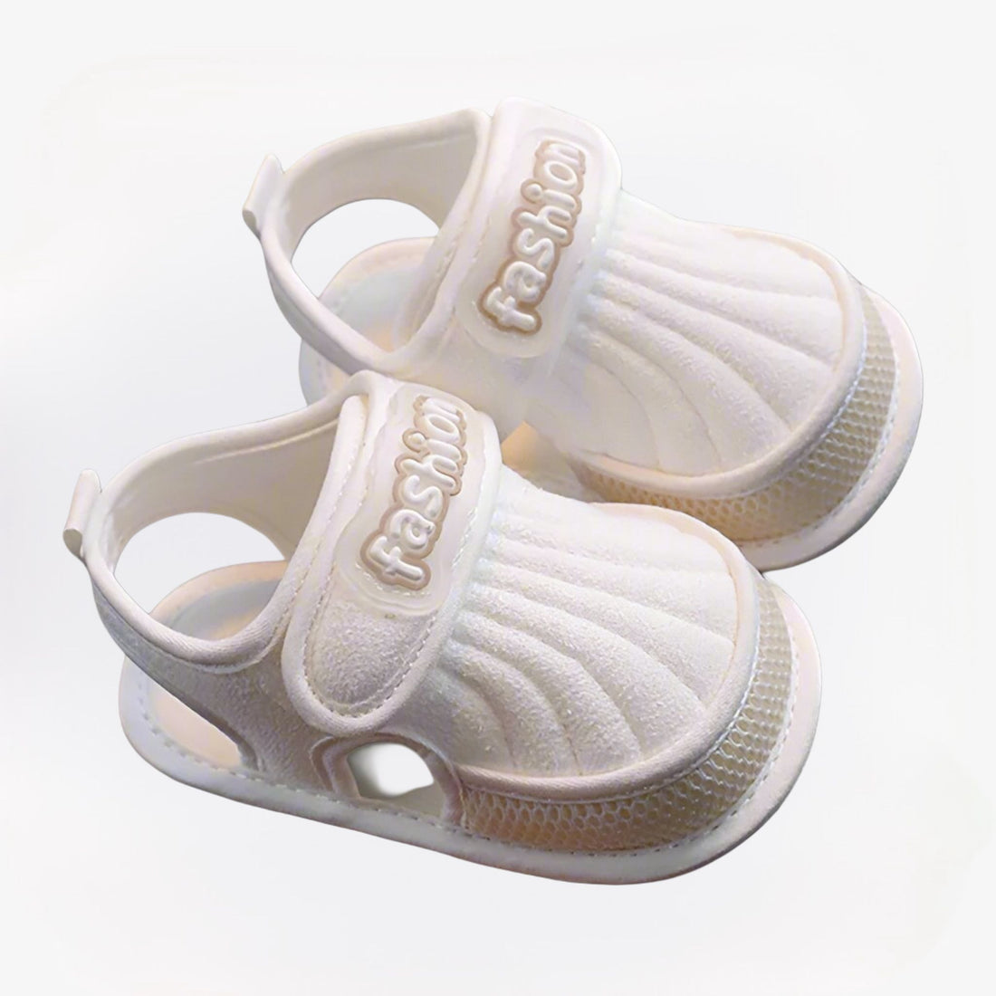 HappyFeet baby zomersandalen – lichtgewicht, ademend materiaal met antislipzool voor veilige en comfortabele eerste stapjes.