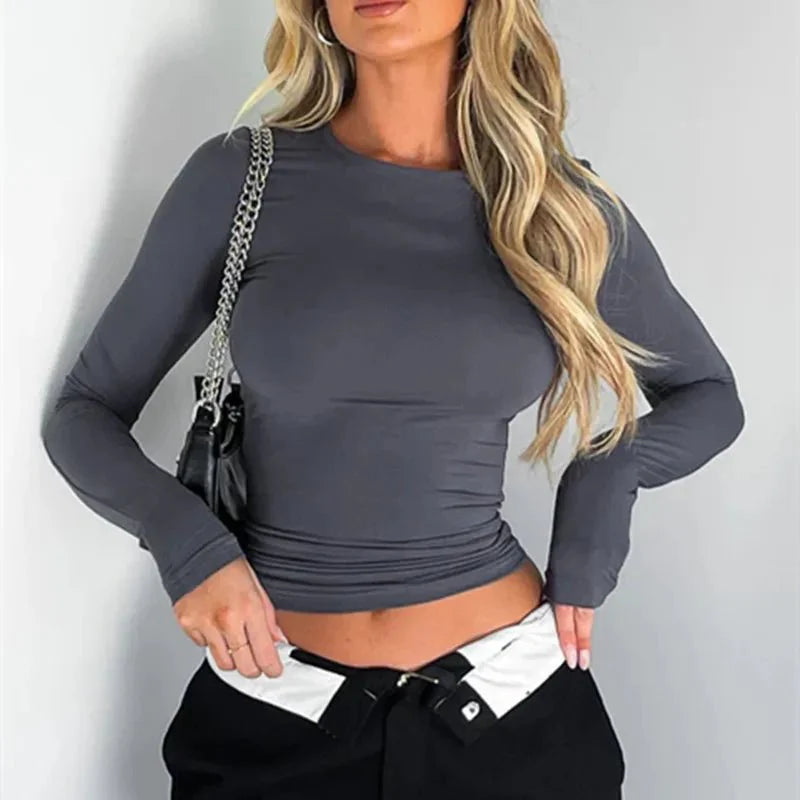 Alace cropped top voor dames, stijlvol en trendy, biedt de perfecte balans tussen comfort en mode voor elke gelegenheid.